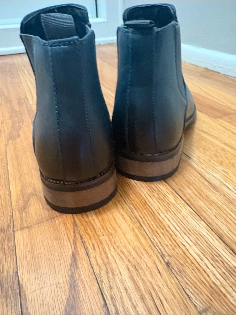 Men's Black Chelsea Ankle Boots - Sleek Slip-On Style